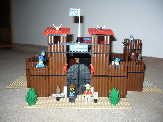 6769 Fort Legoredo
